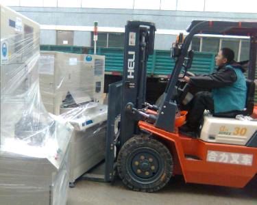 高效便捷的叉车租赁与装卸服务 您的全天候物流解决方案